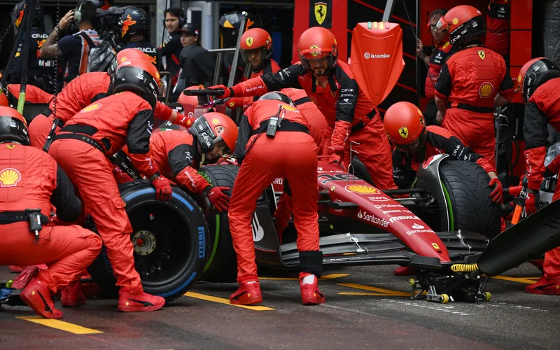 Leclerc revela su preocupación por la 'vulnerabilidad' de Ferrari tras un cambio drástico