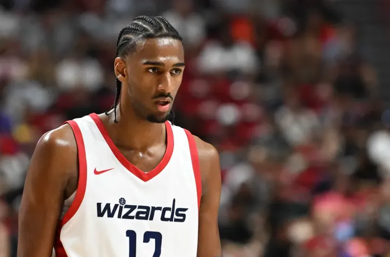 Alex Sarr, el pívot de los Wizards, gana su primer premio como Novato del Mes en la NBA