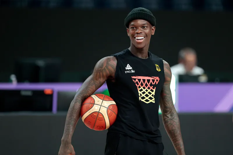 Informe: Dennis Schröder será intercambiado de Brooklyn a Golden State