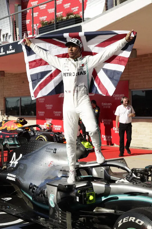 Rival de Hamilton critica al campeón por una decisión 'inapropiada' en la F1