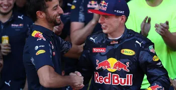 "Verstappen responde a Hamilton sobre credenciales de Ferrari"