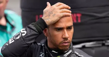 Lewis Hamilton recibe advertencia de 'no puede evitar' en importante noticia sobre Ferrari