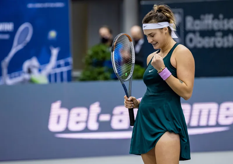 Zheng y Sabalenka brillan en Riyadh, mientras el ATP se mueve en Metz y Belgrado