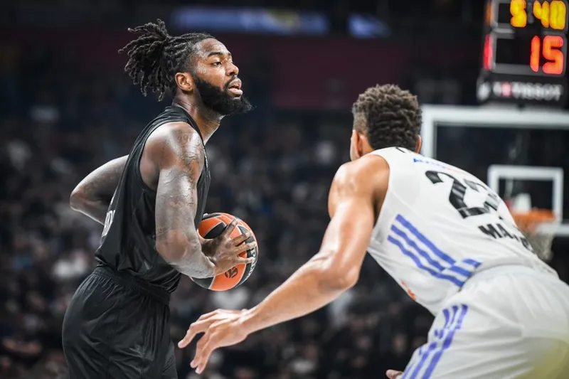 Carlik Jones se corona MVP de la Ronda 22 de la EuroLeague