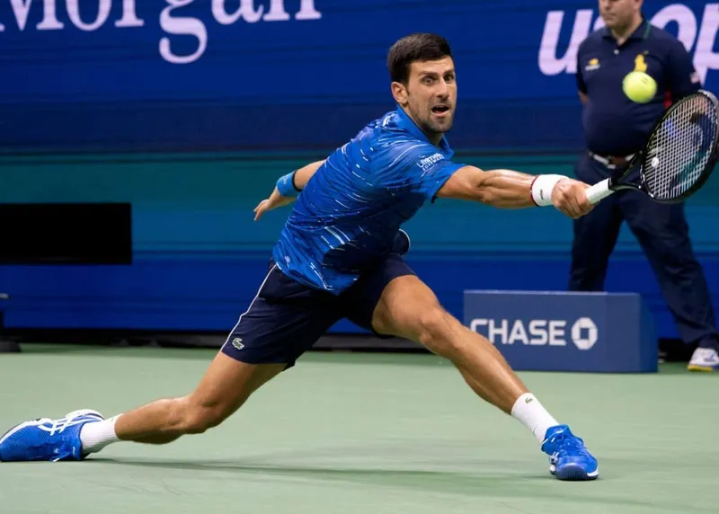 Abierto de Australia 2025: Novak Djokovic se prepara para un emocionante enfrentamiento de cuartos de final contra Carlos Alcaraz