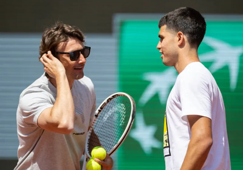 El Impacto de la Superestrella Carlos Alcaraz en su Entrenador Juan Carlos Ferrero: Últimas Noticias de Nike